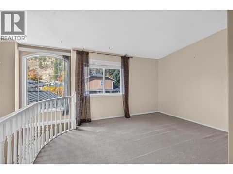 Upper Level Family Room at 535 Glenmeadows Road Unit# 16, North Glenmore, Kelowna
