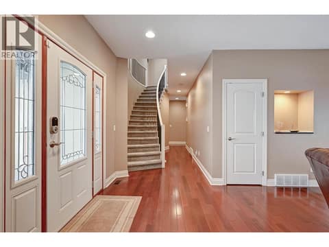 Photo 17 of 422 AZURE Place, Sahali, Kamloops