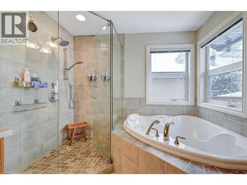 Photo 28 of 422 AZURE Place, Sahali, Kamloops