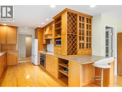 Photo 10 of 4614 Mission Ridge Court, Crawford Estates, Kelowna