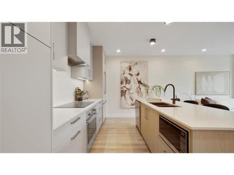 Show suite at 472 Lanfranco Road, Lower Mission, Kelowna