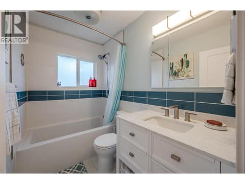 Photo 10 of 725 Ritchie Avenue, Naramata Village