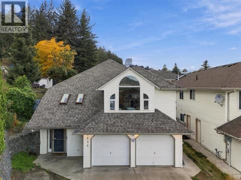 Photo 1 of 2435 DRUMMOND Court, Aberdeen, Kamloops