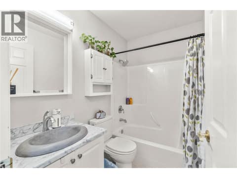 Photo 20 of 870 Regent Crescent, Aberdeen, Kamloops