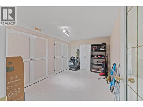 Photo 32 of 870 Regent Crescent, Aberdeen, Kamloops