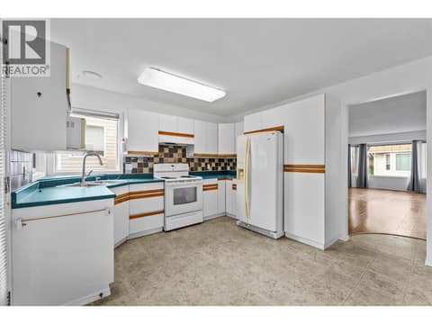 Photo 3 of 1195 14TH Street Unit# 33, Brocklehurst, Kamloops