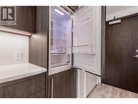 Photo 4 of 238 Leon Avenue Unit# 1401, Kelowna North