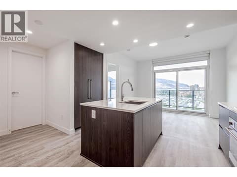 Photo 5 of 238 Leon Avenue Unit# 1401, Kelowna North
