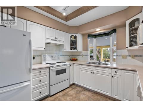 Photo 9 of 190 Vicars Road, Valleyview, Kamloops