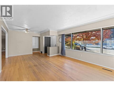 Photo 11 of 1210 Centennial Crescent, Glenmore, Kelowna