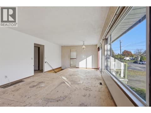 Photo 10 of 4569 Spurraway Road, Rayleigh, Kamloops