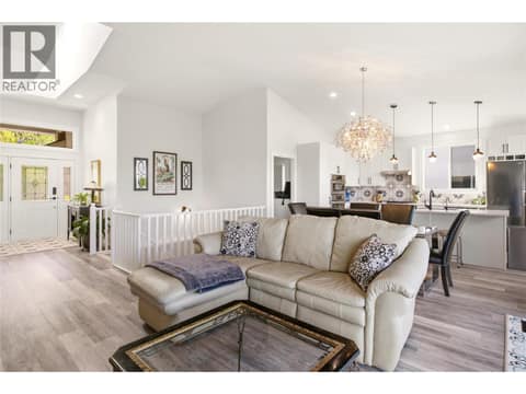 Photo 17 of 724 Lone Pine Drive, Black Mountain, Kelowna