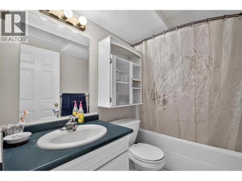 Suite Bathroom at 1212 Cerise Drive, Glenmore, Kelowna