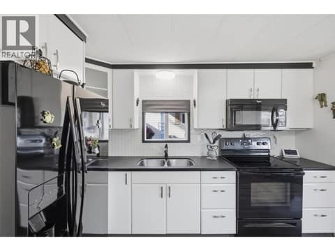 Photo 4 of 2401 ORD Road Unit# 45, Brocklehurst, Kamloops