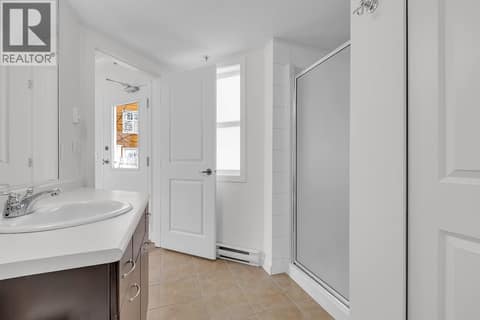 Spacious bathroom and laundry at 533 Yates Road Unit# 100, North Glenmore, Kelowna