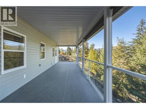 Upper Deck at 55 Peregrine Way, Adventure Bay, Vernon