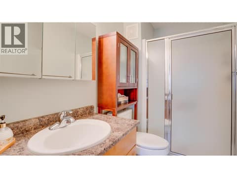 Ensuite at 4740 20 Street Unit# 99, Harwood, Vernon