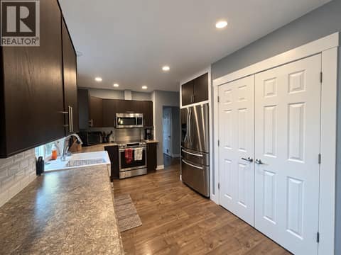 Photo 10 of 266 CHESTNUT Avenue, North Kamloops