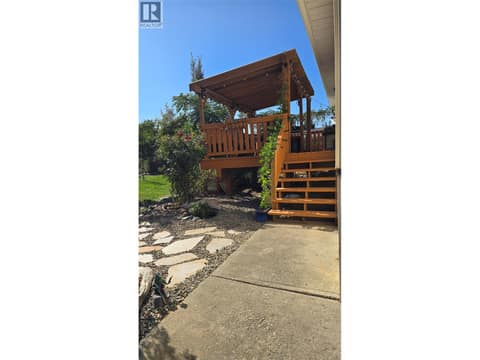 Photo 32 of 266 CHESTNUT Avenue, North Kamloops