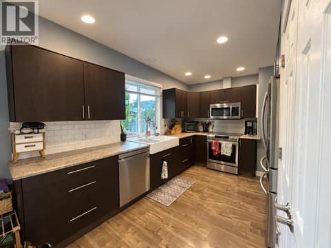 Photo 9 of 266 CHESTNUT Avenue, North Kamloops