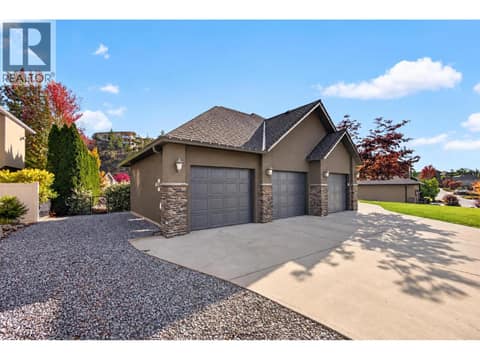 Photo 5 of 2512 Selkirk Drive, Dilworth Mountain, Kelowna
