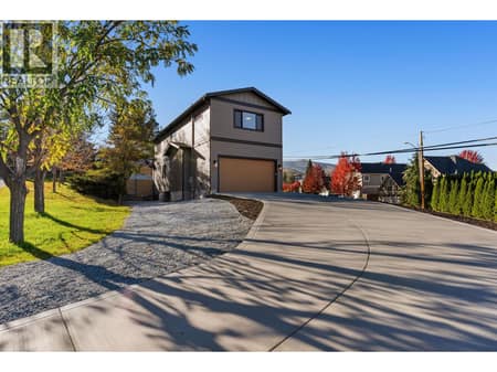 Photo 2 of 485 Sheila Crescent, Upper Mission, Kelowna