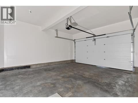 Double Garage at 485 Sheila Crescent, Upper Mission, Kelowna