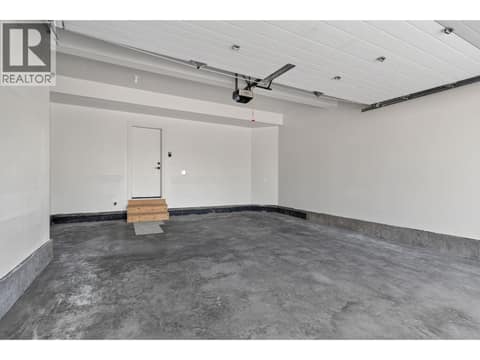 Double Garage at 485 Sheila Crescent, Upper Mission, Kelowna