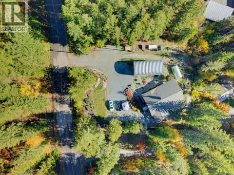 Photo 3 of 741 Gardom Lake Road, Enderby / Grindrod