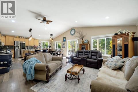 Photo 4 of 741 Gardom Lake Road, Enderby / Grindrod