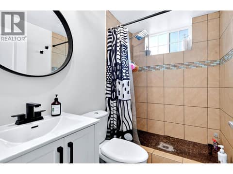 Photo 10 of 1515 ROBINSON Crescent, South Kamloops