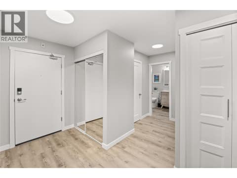 Photo 19 of 262 Kinney Avenue Unit# 311, Main South, Penticton
