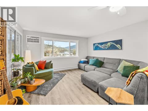 Photo 6 of 262 Kinney Avenue Unit# 311, Main South, Penticton
