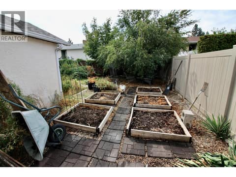 Photo 32 of 620 Wenric Crescent, Rutland South, Kelowna