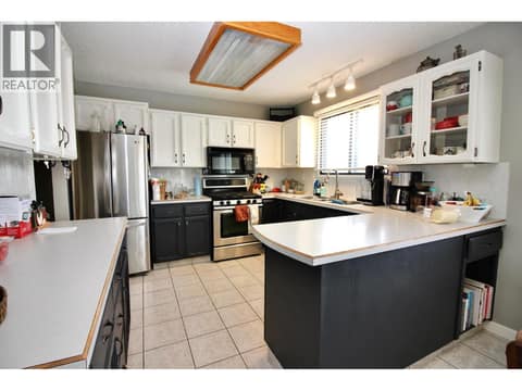Photo 9 of 620 Wenric Crescent, Rutland South, Kelowna