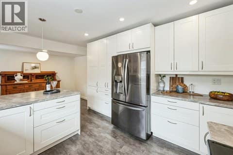 Kitchen at 860 Fairview Road, Oliver