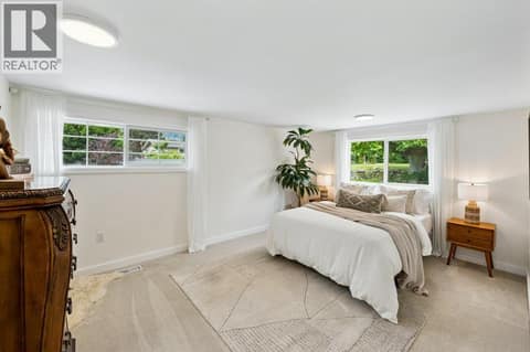 Second bedroom (no closet) at 860 Fairview Road, Oliver