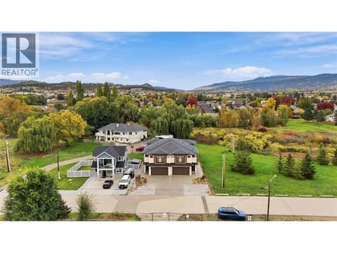 Photo 6 of 302 Sumac Road W, Rutland North, Kelowna