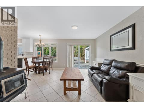 Photo 11 of 3772 Glenway Road, Glenrosa, West Kelowna