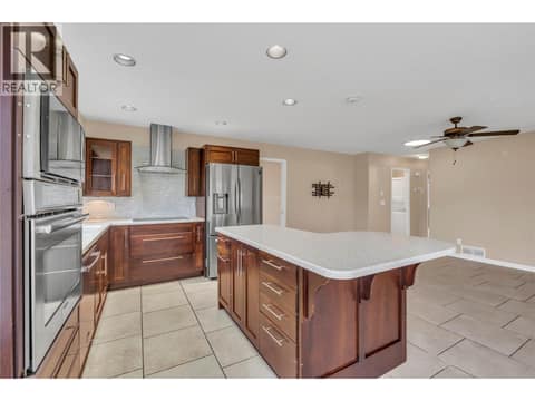 Photo 9 of 448 Ridge Place, Husula/West Bench/Sage Mesa, Penticton