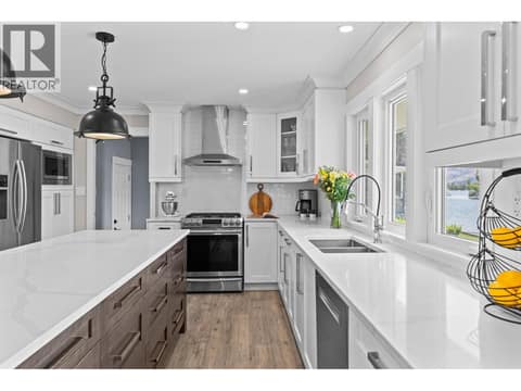 Photo 16 of 40 Bayview Crescent, Osoyoos