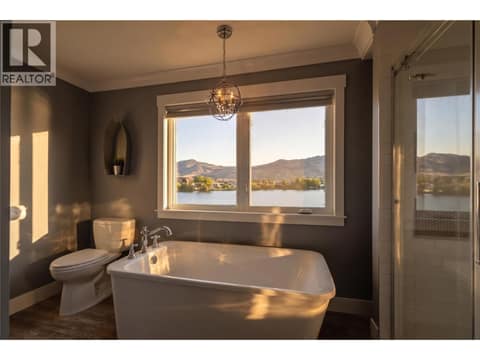 Photo 46 of 40 Bayview Crescent, Osoyoos