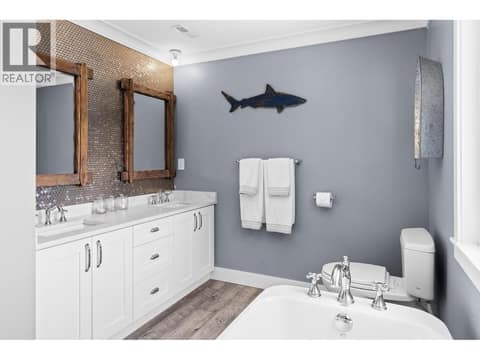 Photo 47 of 40 Bayview Crescent, Osoyoos