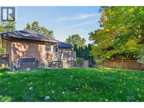 Photo 13 of 1759 Spruceglen Drive, Glenmore, Kelowna