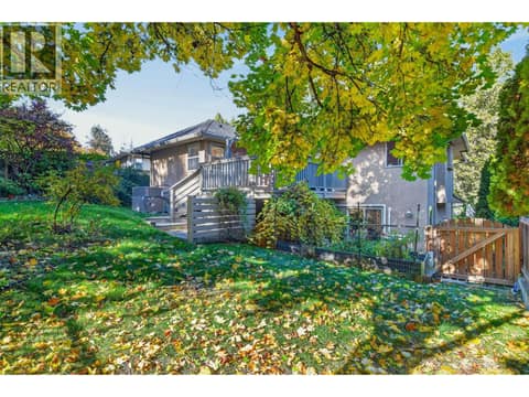 Photo 14 of 1759 Spruceglen Drive, Glenmore, Kelowna