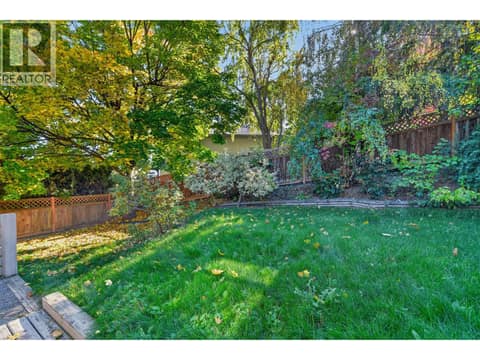 Photo 15 of 1759 Spruceglen Drive, Glenmore, Kelowna