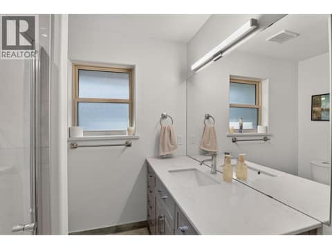 Photo 24 of 1759 Spruceglen Drive, Glenmore, Kelowna