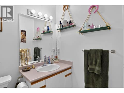 Photo 41 of 1759 Spruceglen Drive, Glenmore, Kelowna
