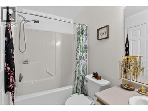 Photo 42 of 1759 Spruceglen Drive, Glenmore, Kelowna