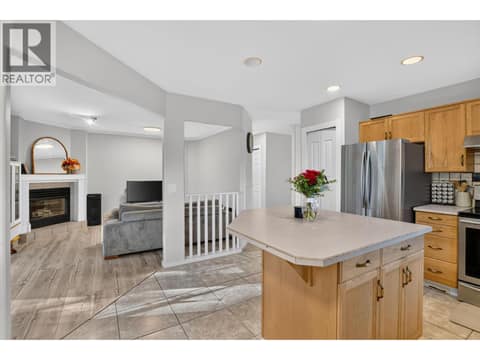 Photo 7 of 1759 Spruceglen Drive, Glenmore, Kelowna